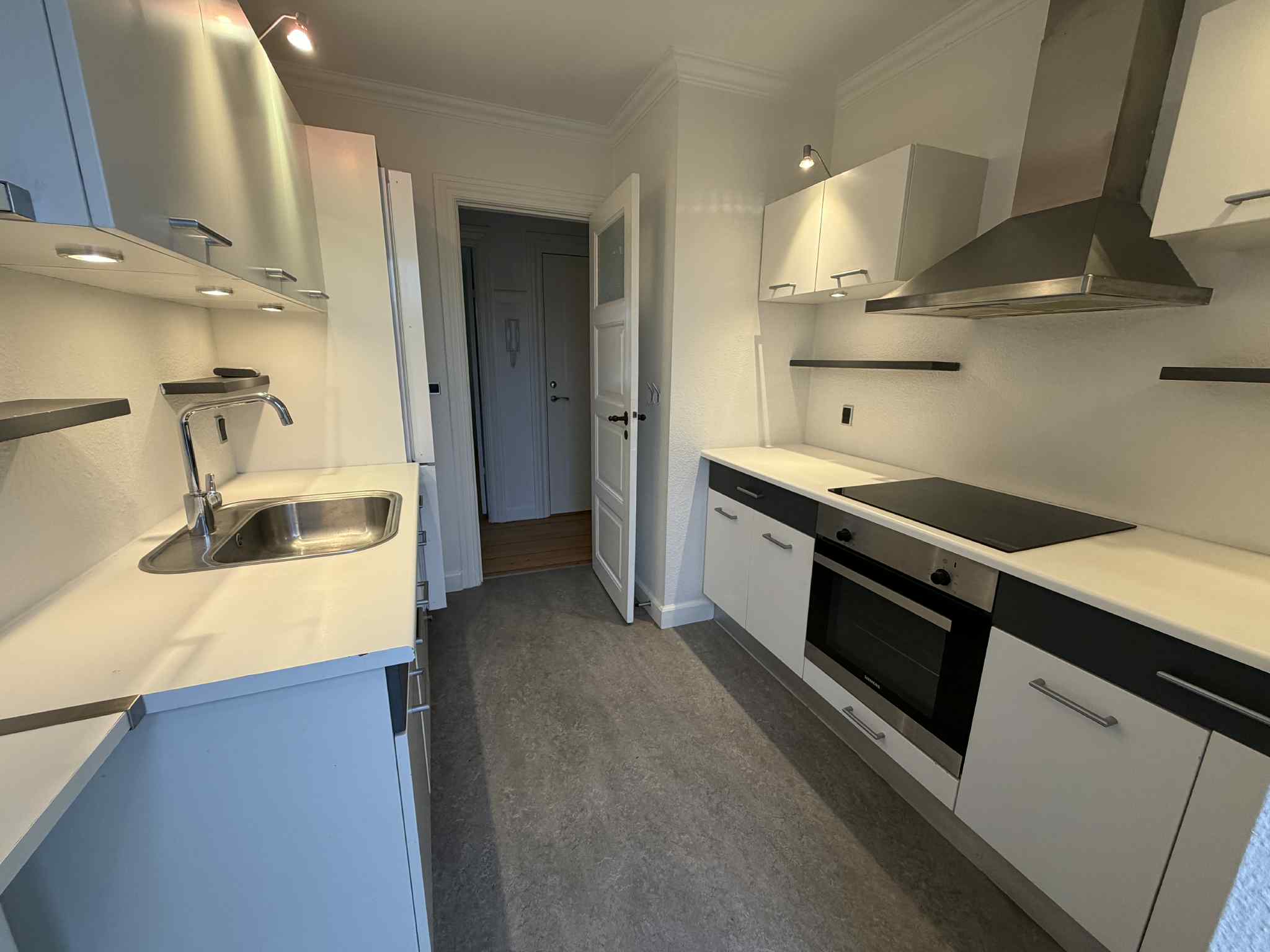 de6f5df6-d839-4059-8f43-5c2f756892e2